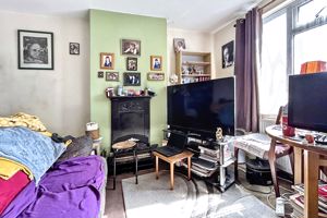 Living room- click for photo gallery